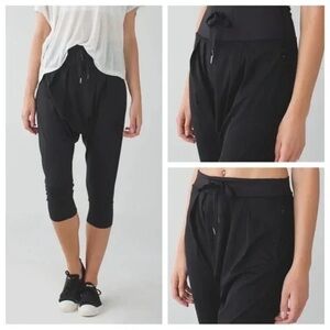Lululemon Drop It Crop Harem Pants *RARE* Sz 10